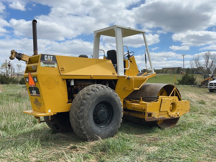 1987-caterpillar-cs-553-image-3