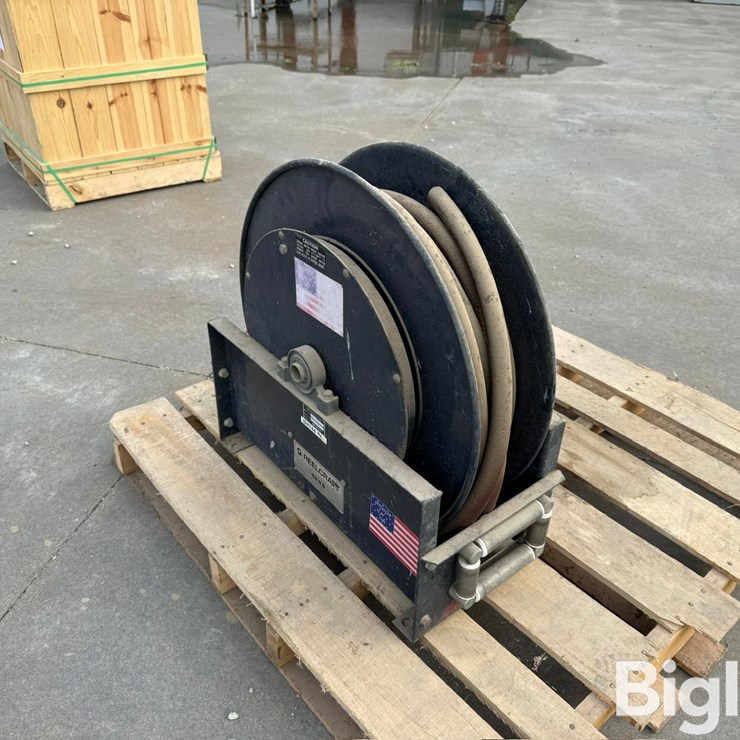 Reelcraft D9400 Hose Reel