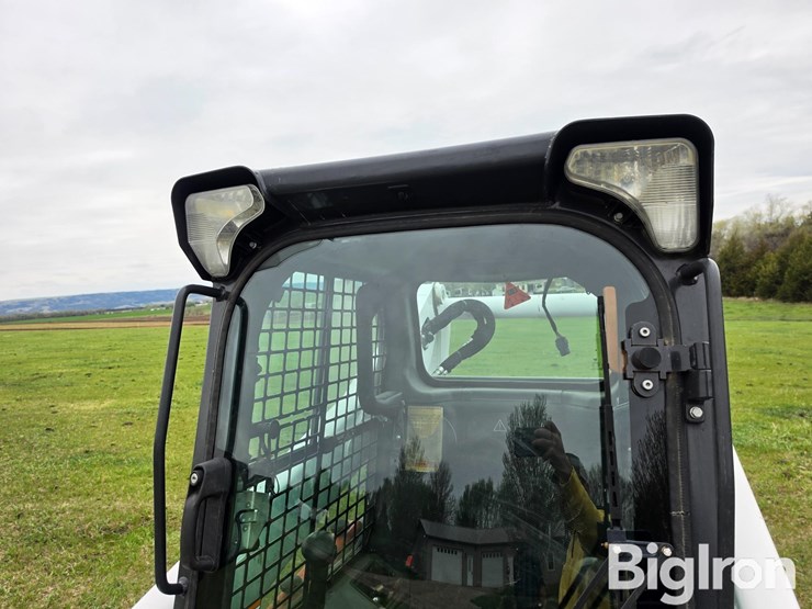 2022-bobcat-s740-image-14
