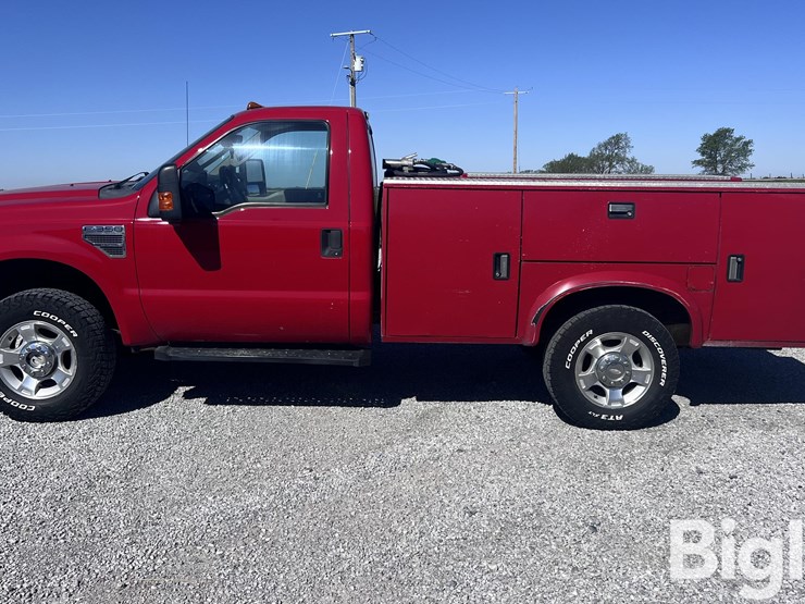 2010-ford-f350-xlt-image-8