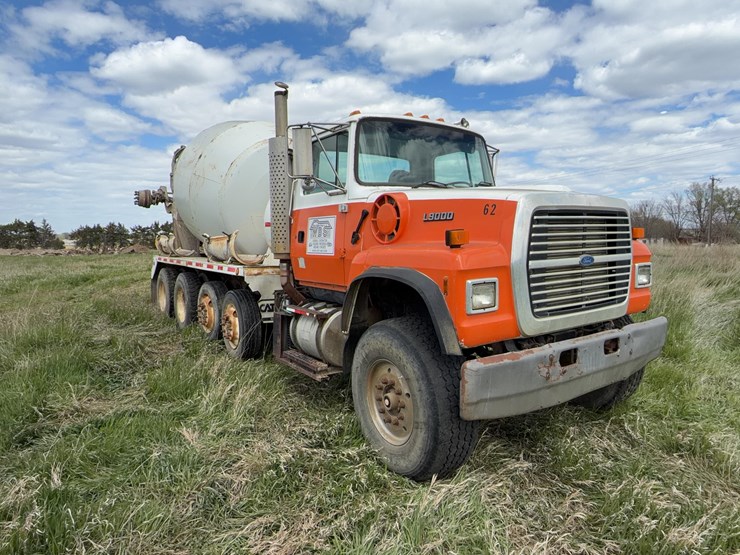 1996-ford-lt9000-image-2