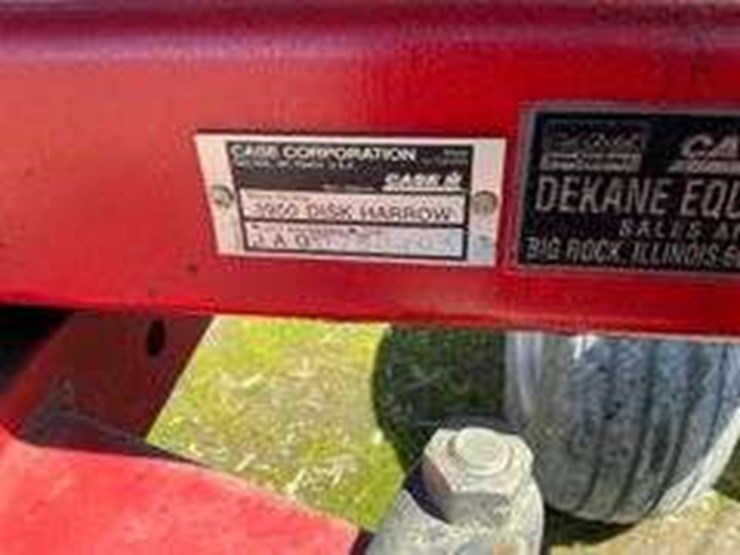 case-ih-3950-image-18