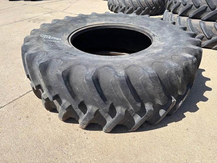1-firestone-650/85r38-tire-image-1