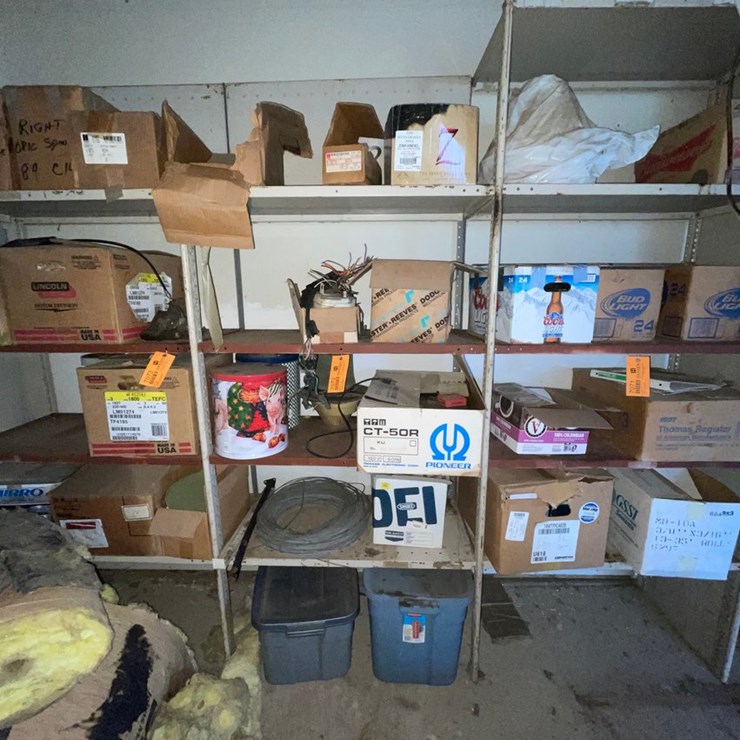 #7072 • Contents of Shelf