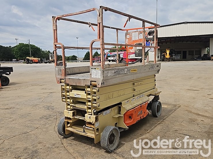 2015-jlg-2646es-image-5