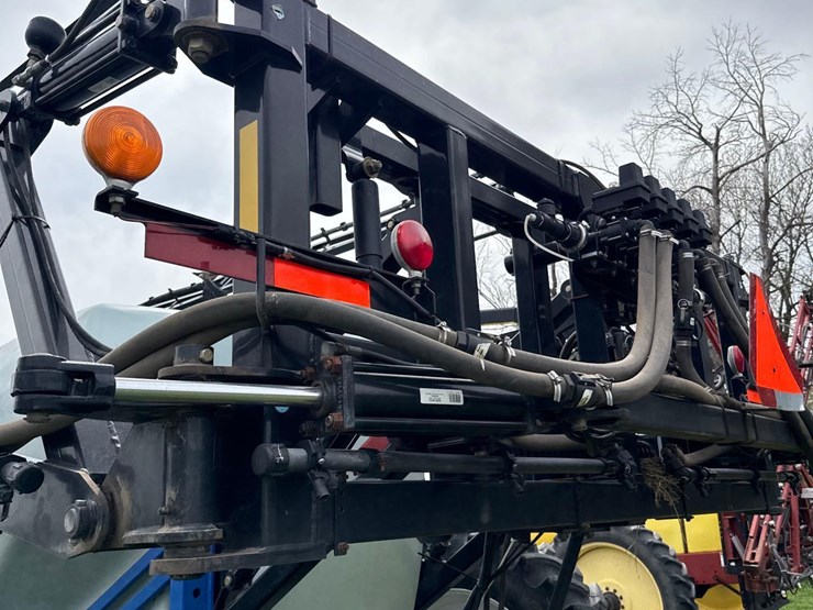 new-holland-s1070-image-46