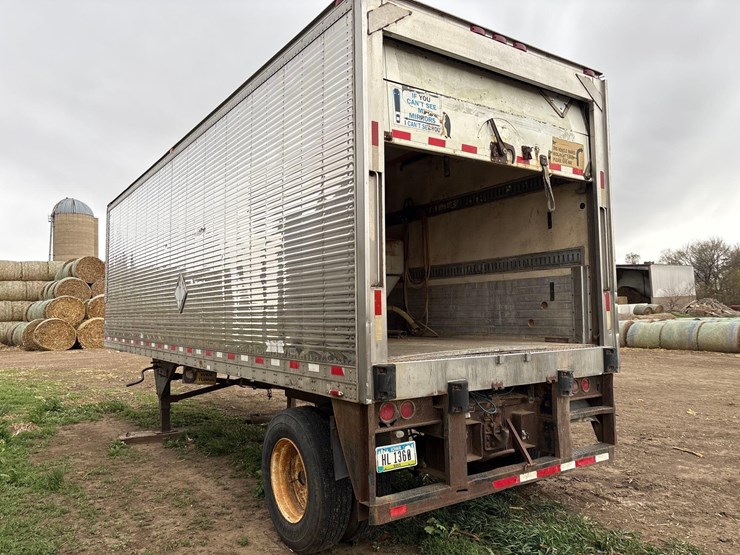 2000-kidron-semi-van-box-spray-trailer-image-5