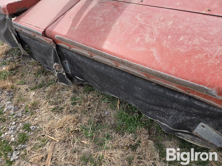 hesston-1345-image-12