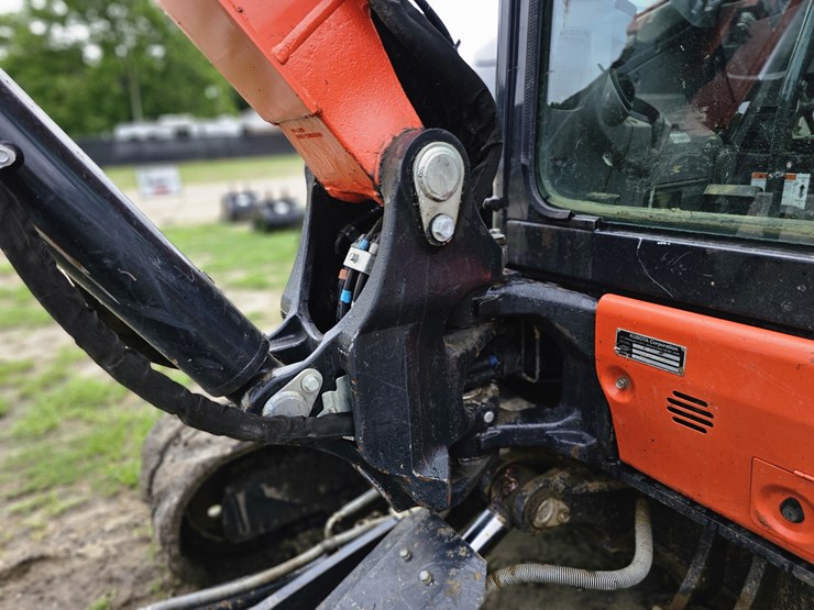 kubota-kx057-5-image-10