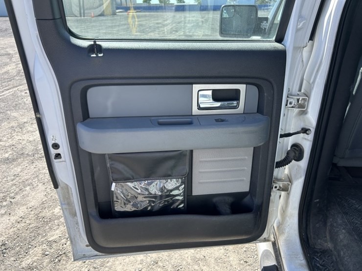 2011-ford-f150-xl-image-26