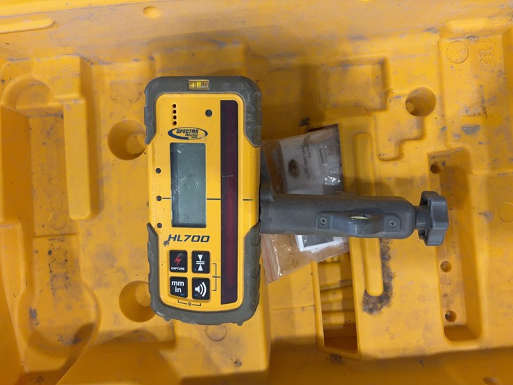 spectra-precision-laser-ll500-laser-level-image-3