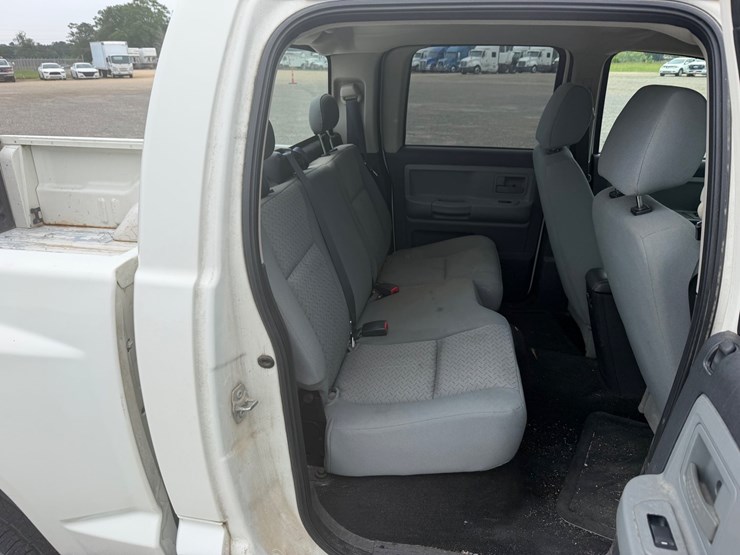 2009-dodge-dakota-image-6
