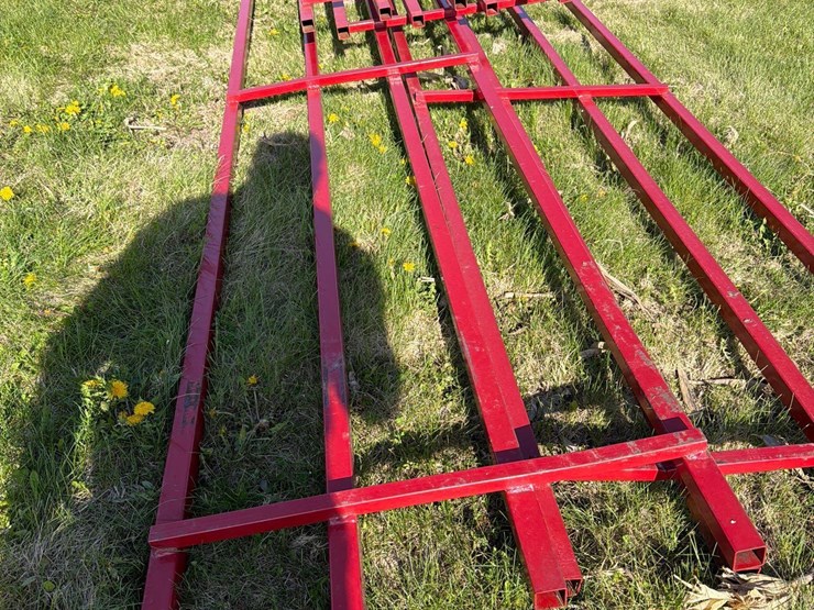 4-sections-of-4-bar-bunk-fencing-image-7