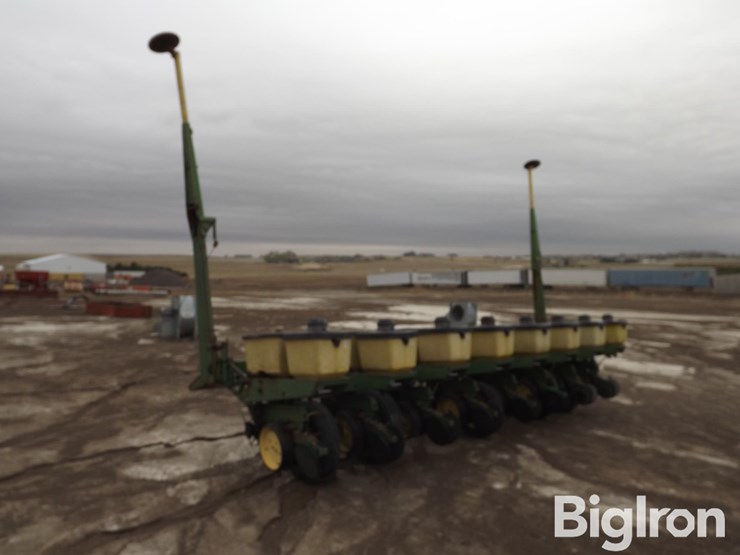 john-deere-7000-image-7