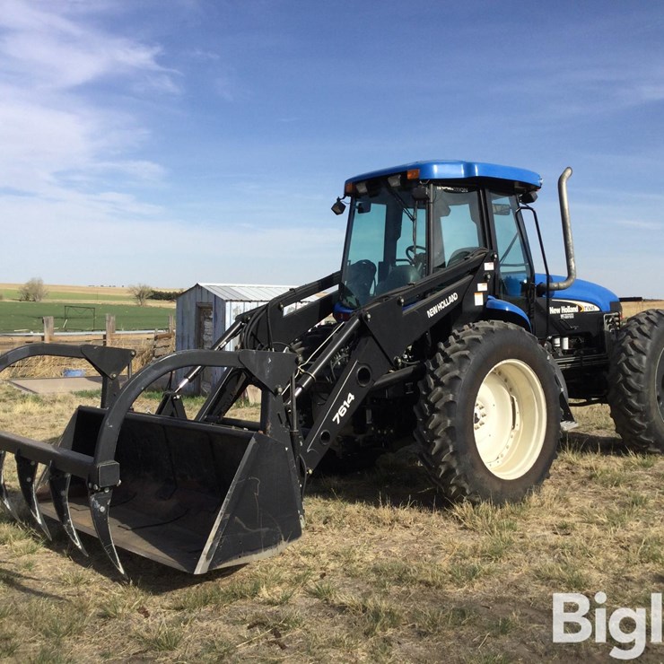 2004 NEW HOLLAND TV145