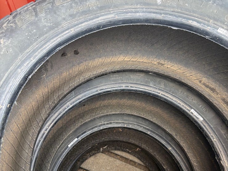 4--265/50r20-tires-image-2