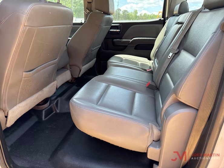 2016-chevrolet-silverado-2500-image-17