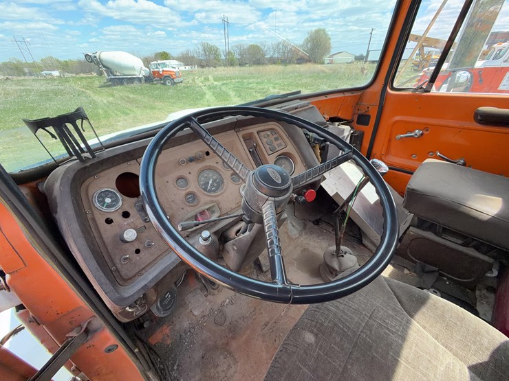 1980-caterpillar-3208-image-43