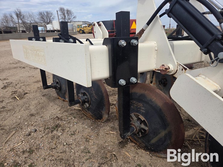 patriot-pivot-track-closer-image-15