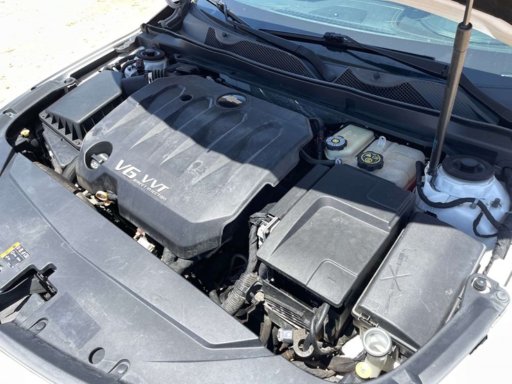2017-chevrolet-impala-4-door-sedan-(180,759-miles)-image-7