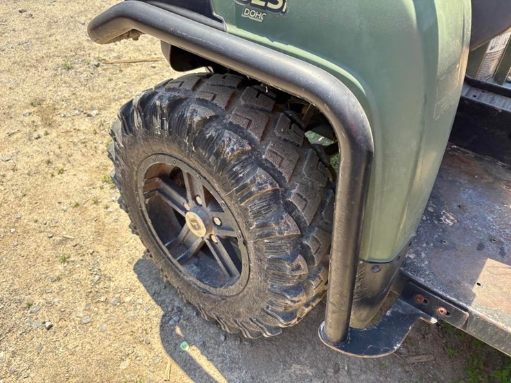 john-deere-825-image-9