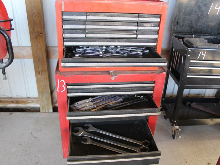 tool-box-w/-tools-image-3