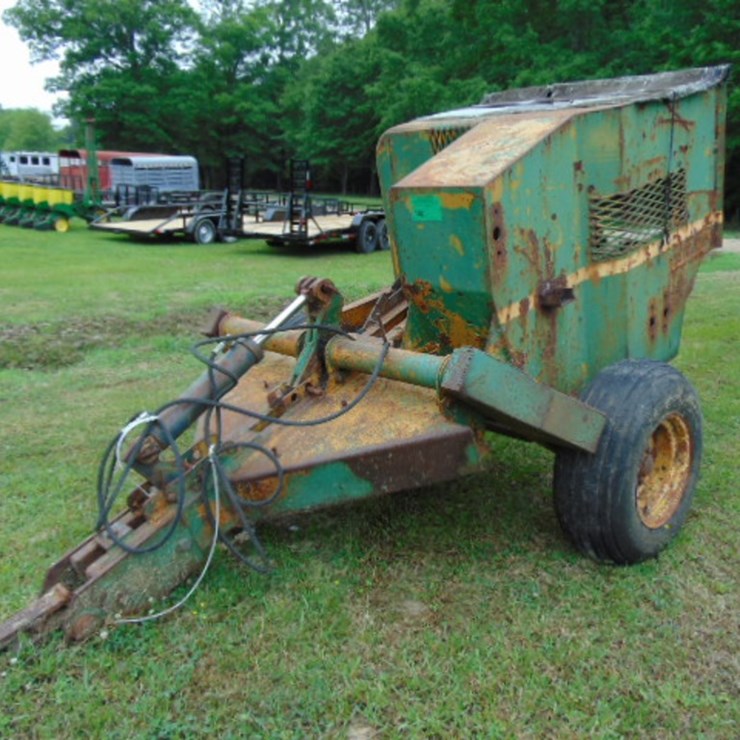 REYNOLDS F050 PULL-TYPE RIDE-ON TREE PLANTER