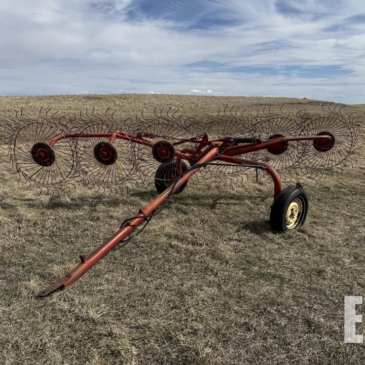 6 WHEEL RAKE 3379