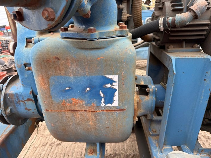 #3890-•-towable-water-pump-image-21