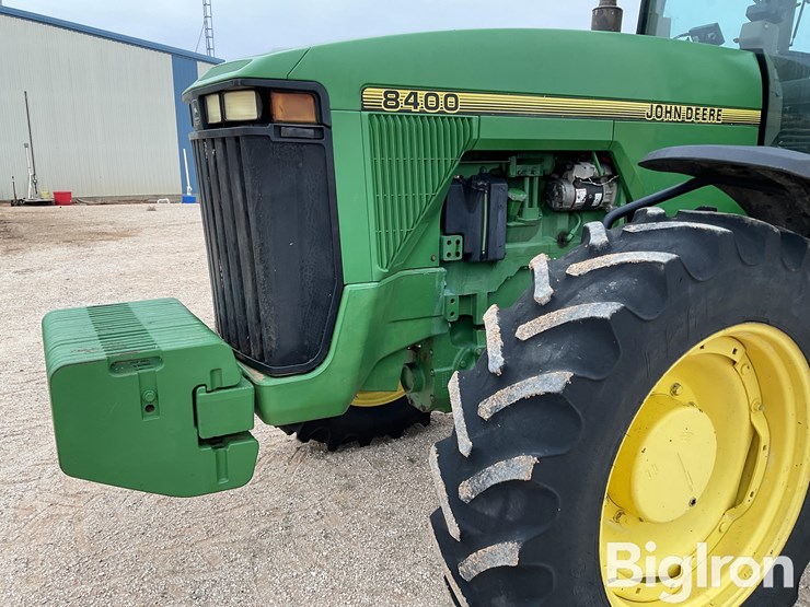 john-deere-8400-image-11