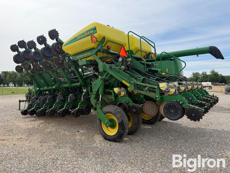 2009-john-deere-1790-image-7