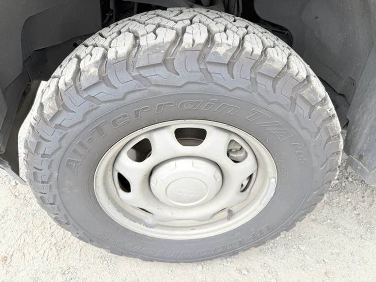 2018-ford-f150-xl-image-15