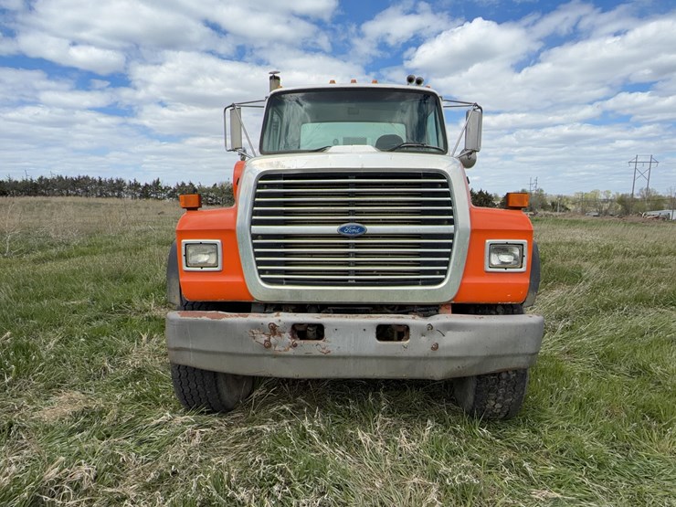1996-ford-lt9000-image-5