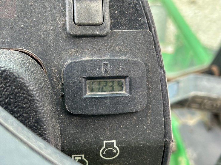 john-deere-1445-image-19