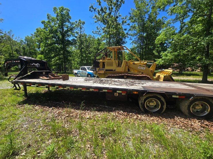 #24321-•-2009-p.j.-35'-flatbed-trailer-image-11