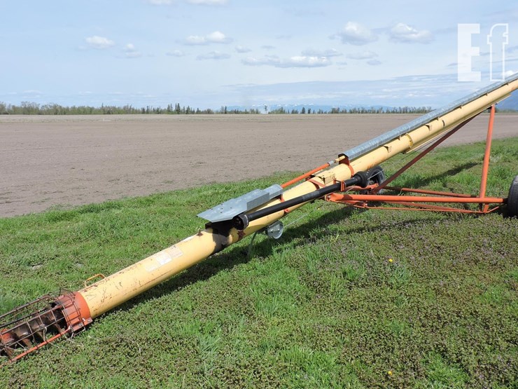 westfield,-8”-x-41’-grain-auger,-pto-operated-265-image-1