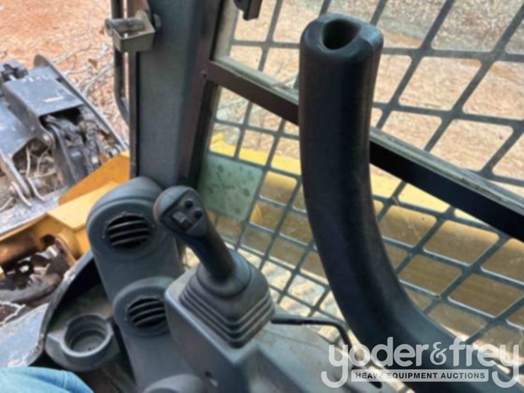 2021-caterpillar-299d3-xe-image-17
