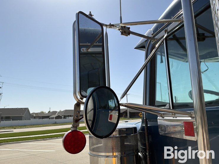 1988-peterbilt-379-image-14