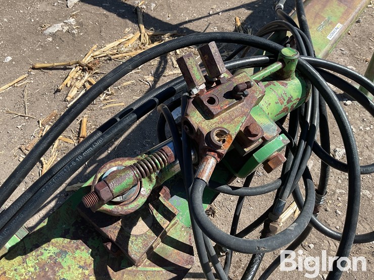 john-deere-2700-image-11