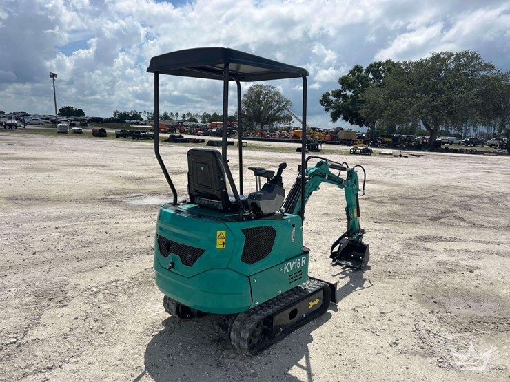 2026-cfg-industrial-kv16r-mini-excavator-image-3