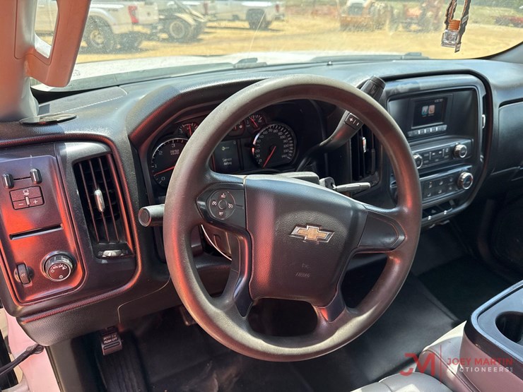 2016-chevrolet-silverado-2500-image-19