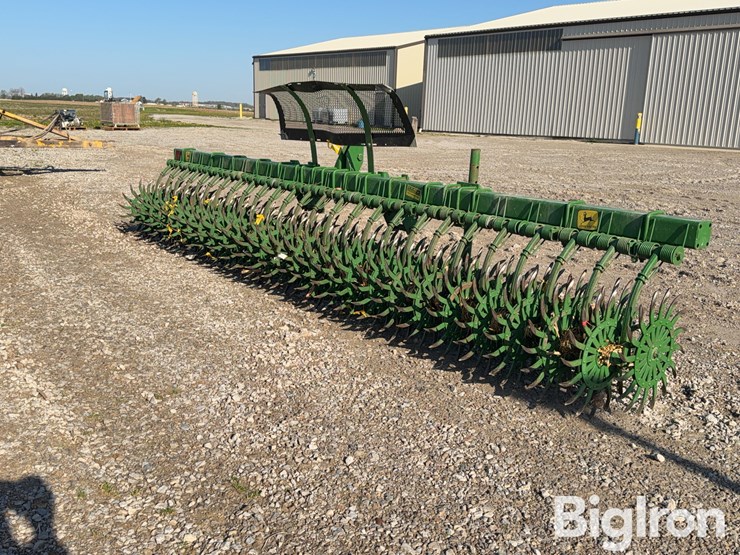 john-deere-400-image-5