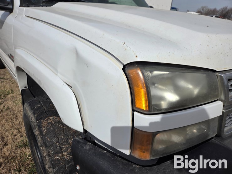 2005-chevrolet-2500-image-16