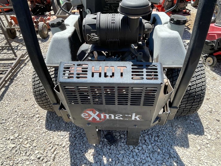 #7408-•-x-mark-zero-turn-riding-lawn-mower-image-12