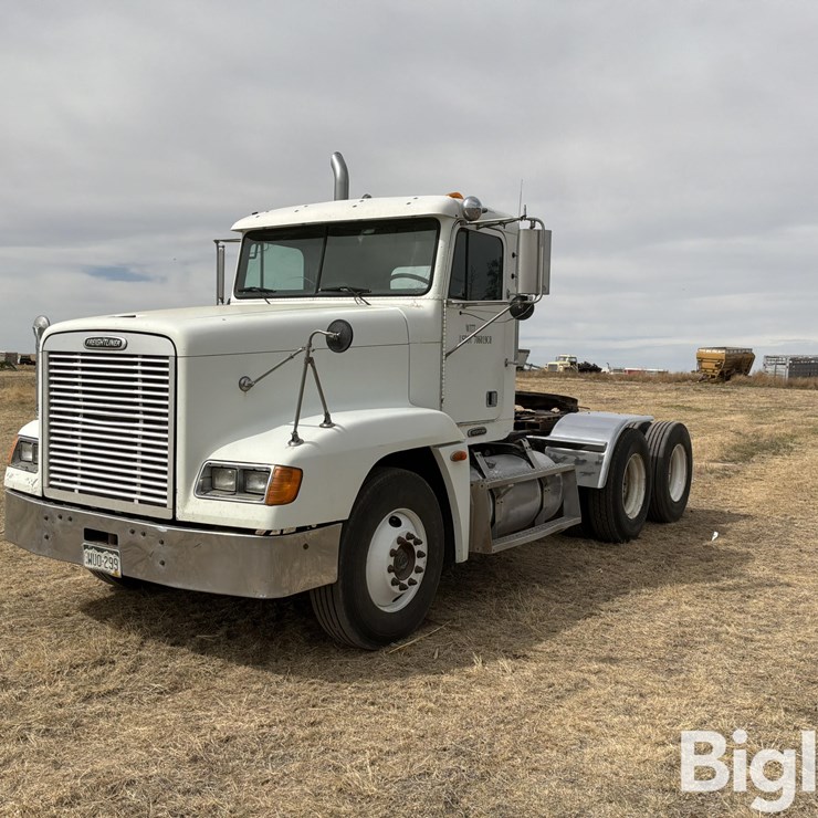 2000 FREIGHTLINER FLD120