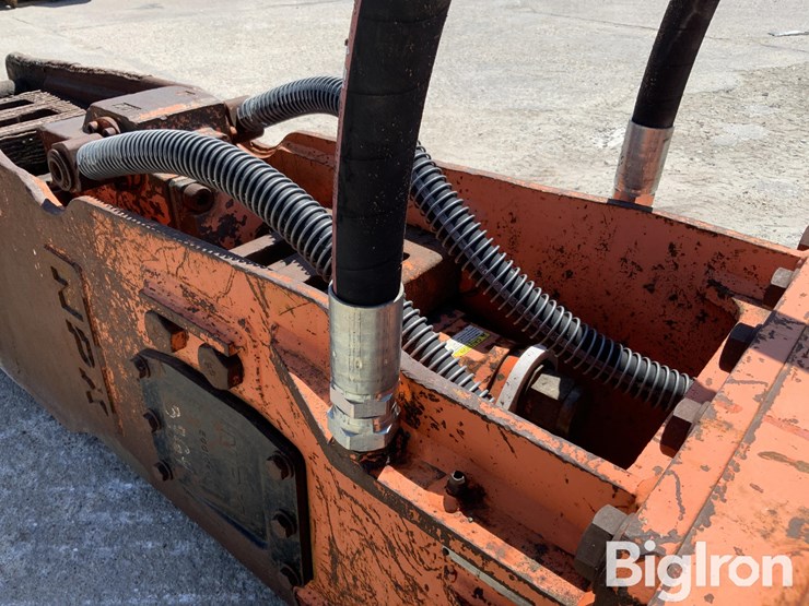 komatsu-pc220-lc-6l-image-16