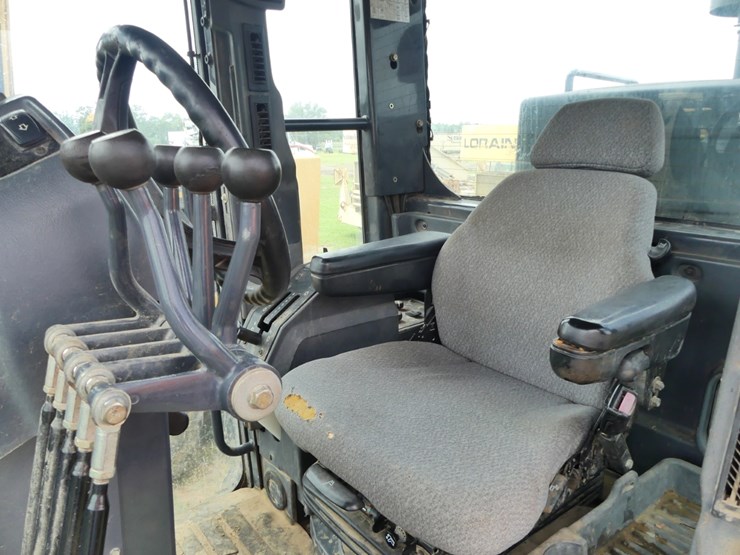 deere-672g-image-12