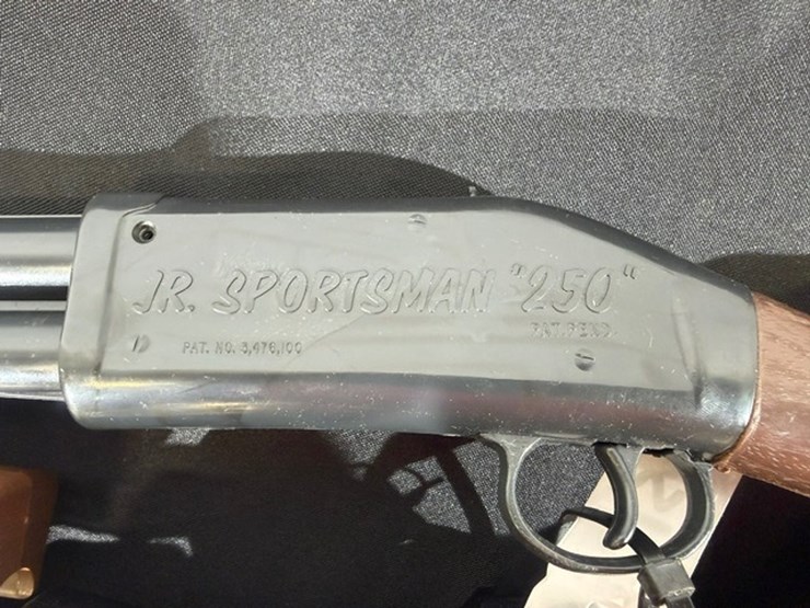 #36156-•-3-vintage-bb-and-pellet-guns-image-8