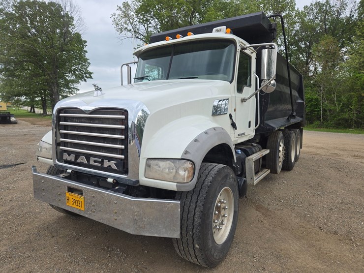 #24295-•-2011-mack-gu713-dump-truck-image-1
