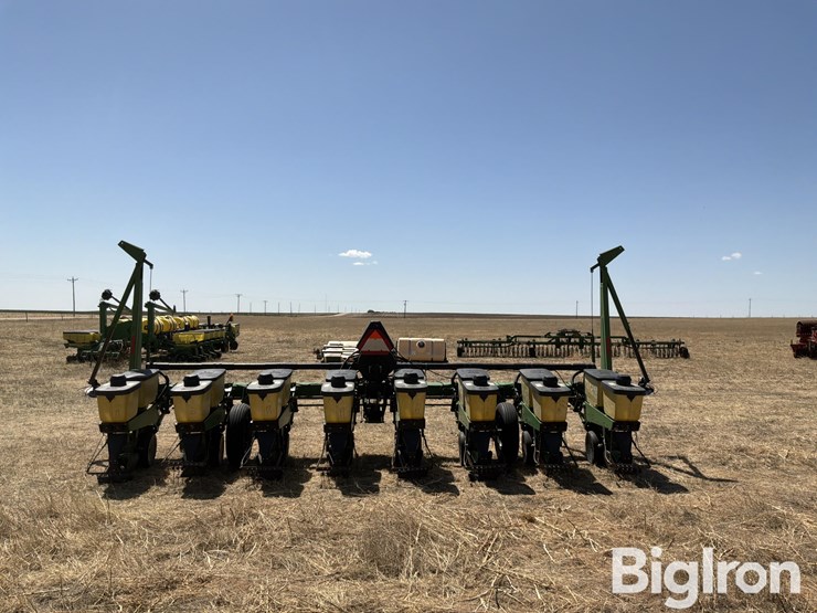 john-deere-7300-image-6